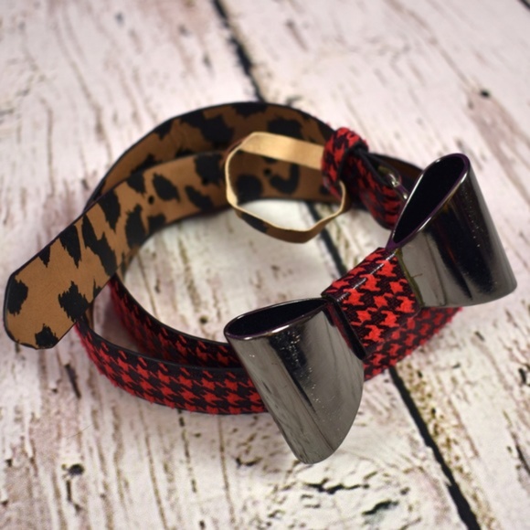 Betsey Johnson Accessories - BetseyJohnson Metal Bow Belt
